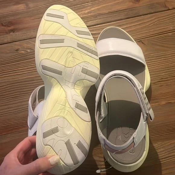 Sorel New Blitz Explorer Sandals 11 - Picture 7 of 10